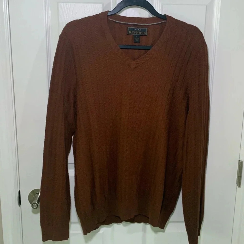 Jos A Bank Reserve cotton and silk blend v neck sweater size medium
